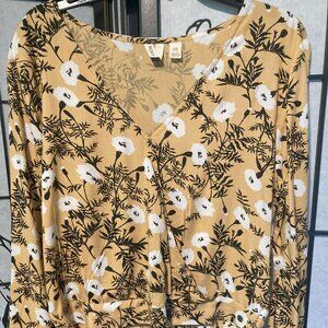 Roxy Long Sleve Top
